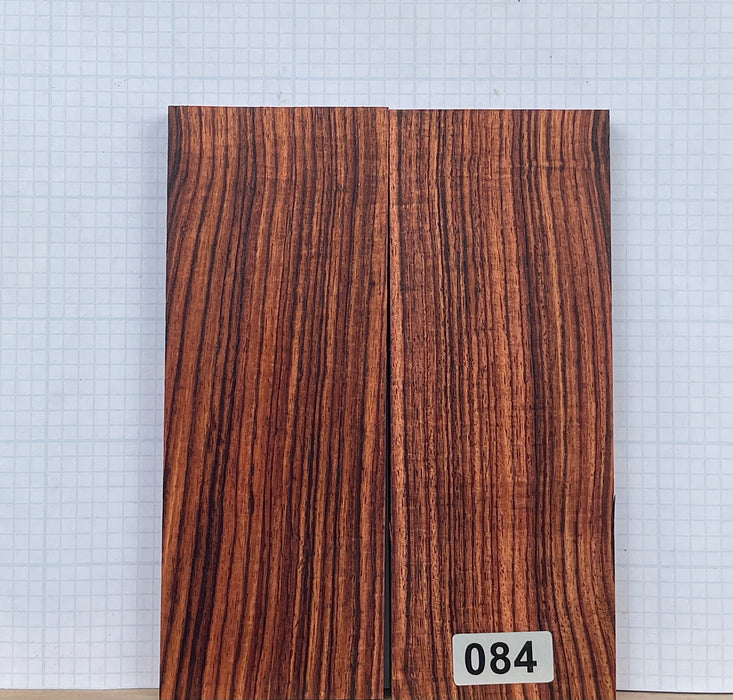 Kingwood Custom scales #084