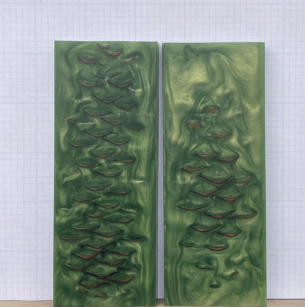 Spruce Cone & Green Pearl Custom Scales #011