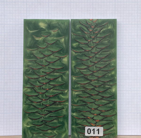 Spruce Cone & Green Pearl Custom Scales #011