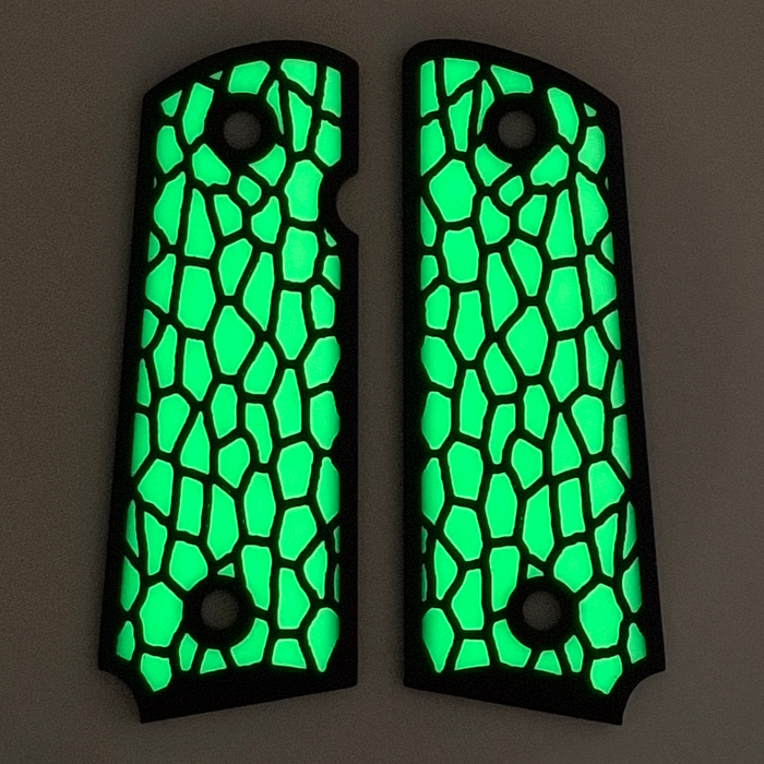 Glow in the Dark Reptile Printed 1911 Grips (Compact)