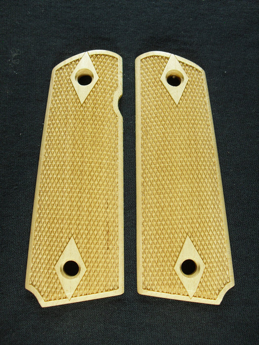 Maple Double Diamond Fine Checkered 1911 Grips (Full Size)