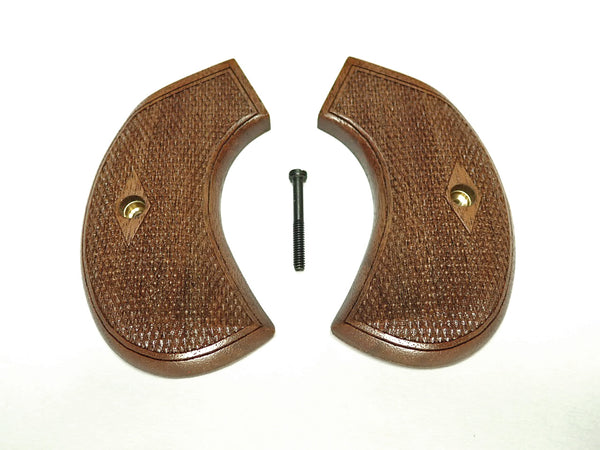 Walnut Checkered Ruger Vaquero Birdshead Grips