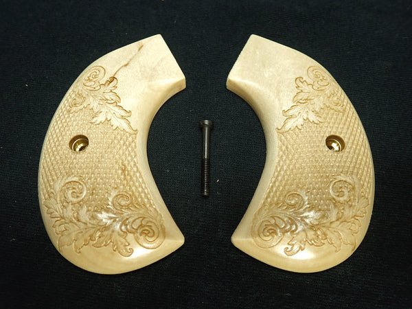 Maple Checkered Floral Ruger Vaquero Birdshead Grips Engraved Textured